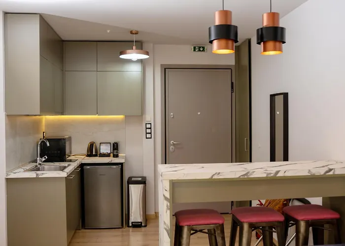 Rooster Suites